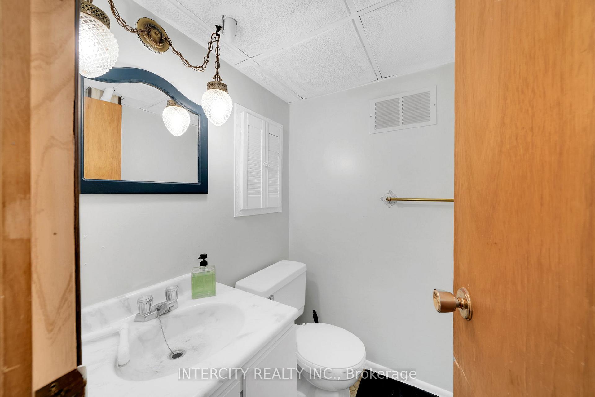 Photo 11 of 65 Alexander Street, New Tecumseth, Tottenham — HOMEH