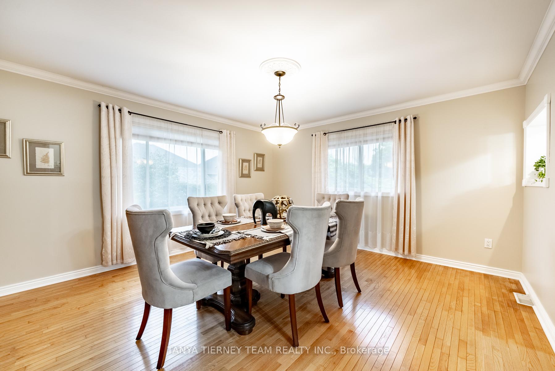 Photo 9 of 30 Ferguson Avenue, Whitby, Brooklin — HOMEH