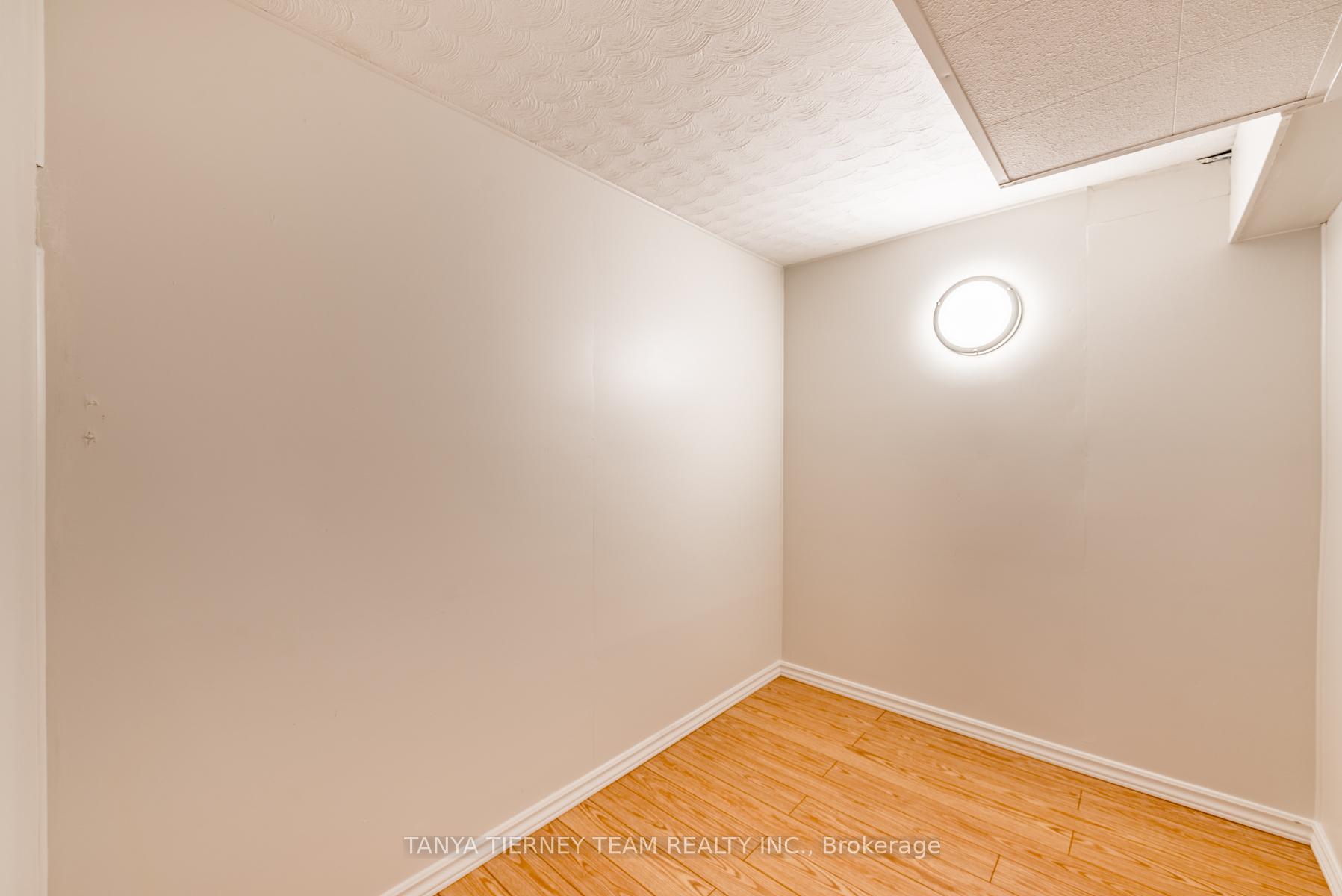 Photo 20 of 30 Ferguson Avenue, Whitby, Brooklin — HOMEH