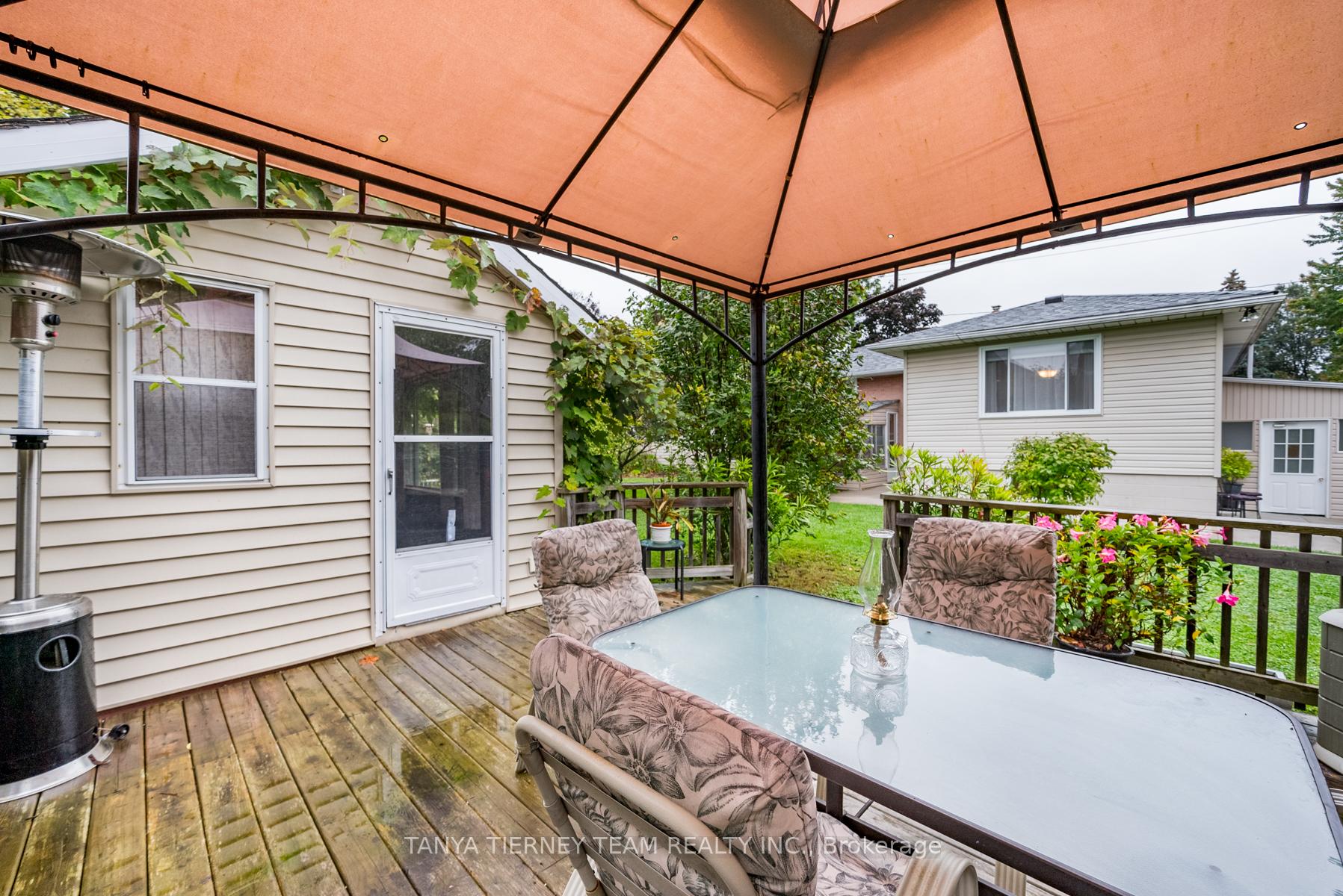 Photo 31 of 30 Ferguson Avenue, Whitby, Brooklin — HOMEH