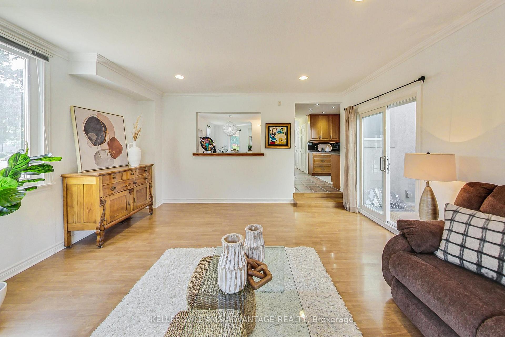 Photo 6 of 106 Yardley Avenue, Toronto, O'Connor-Parkview — HOMEH