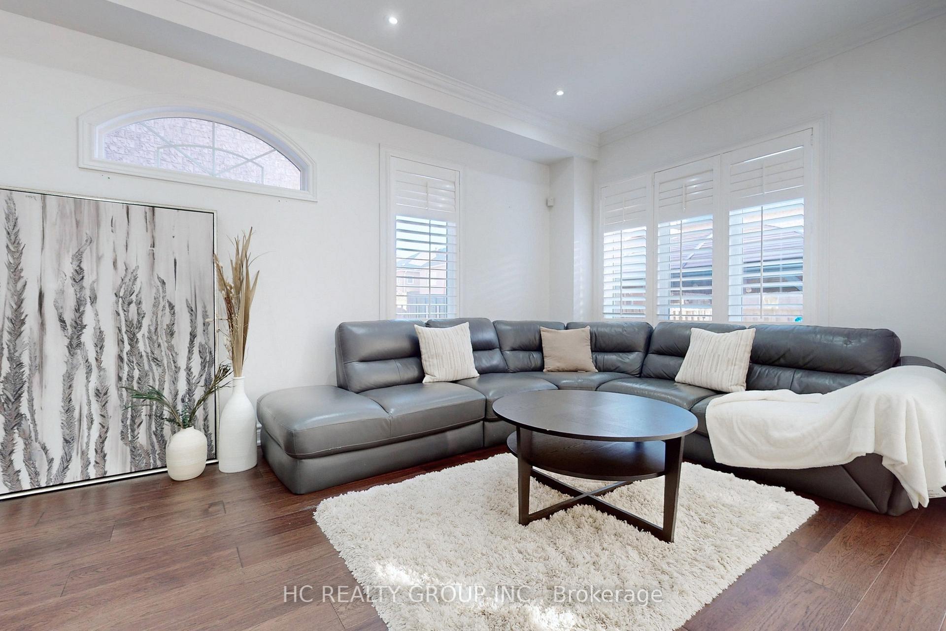 Photo 2 of 41 Miramar Drive, Markham, Greensborough — HOMEH