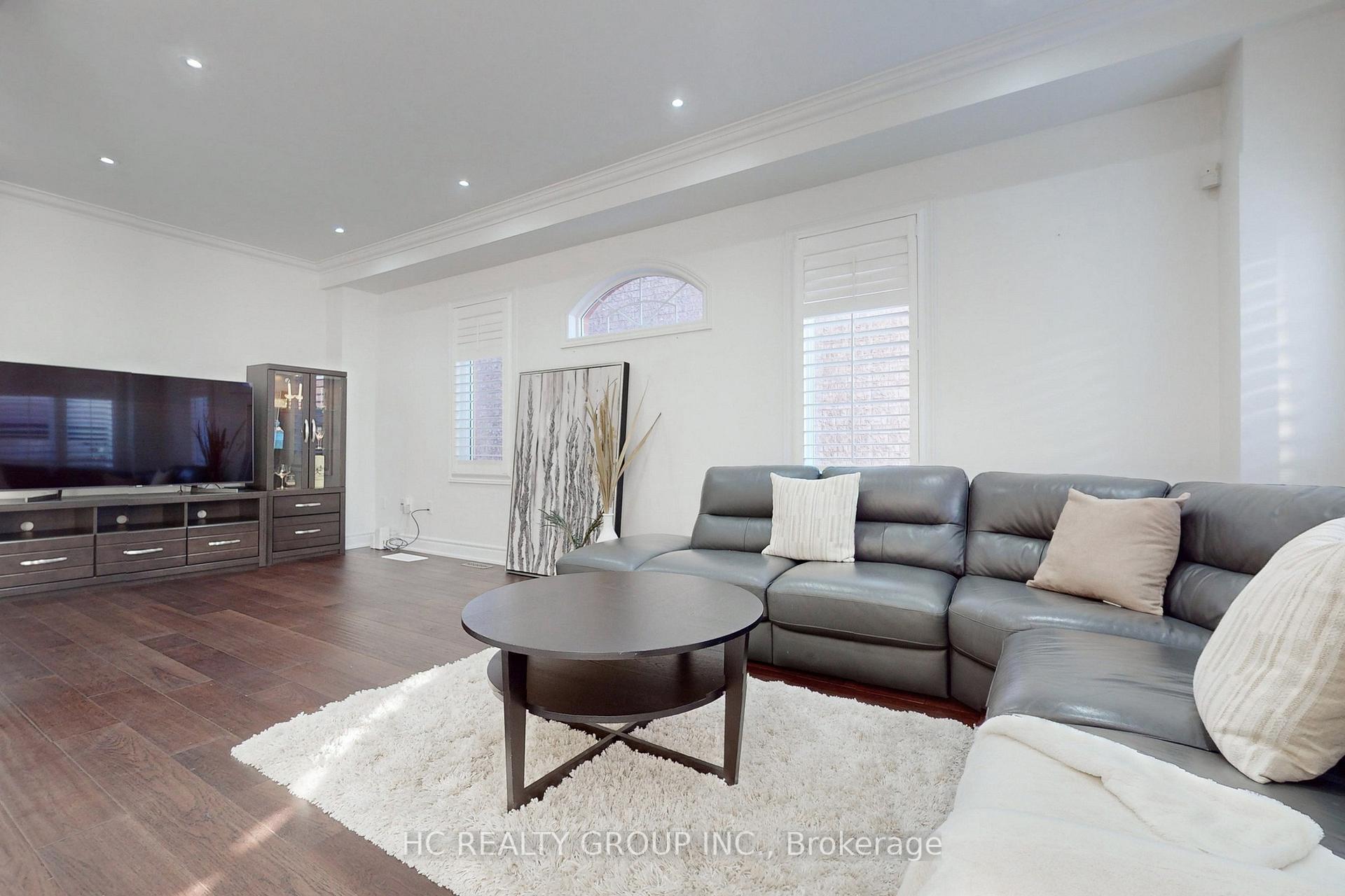 Photo 3 of 41 Miramar Drive, Markham, Greensborough — HOMEH