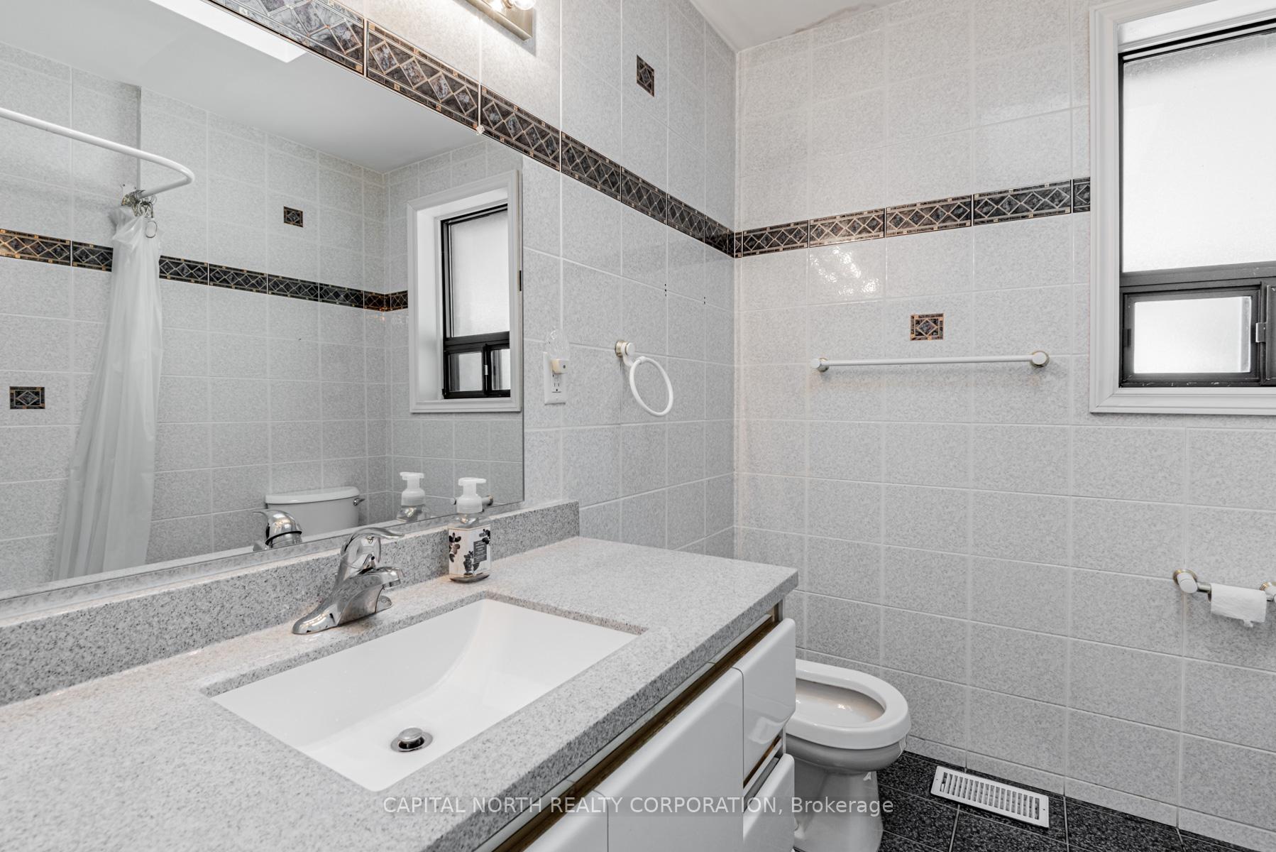 Photo 15 of 154 Ranee Avenue, Toronto, Englemount-Lawrence — HOMEH