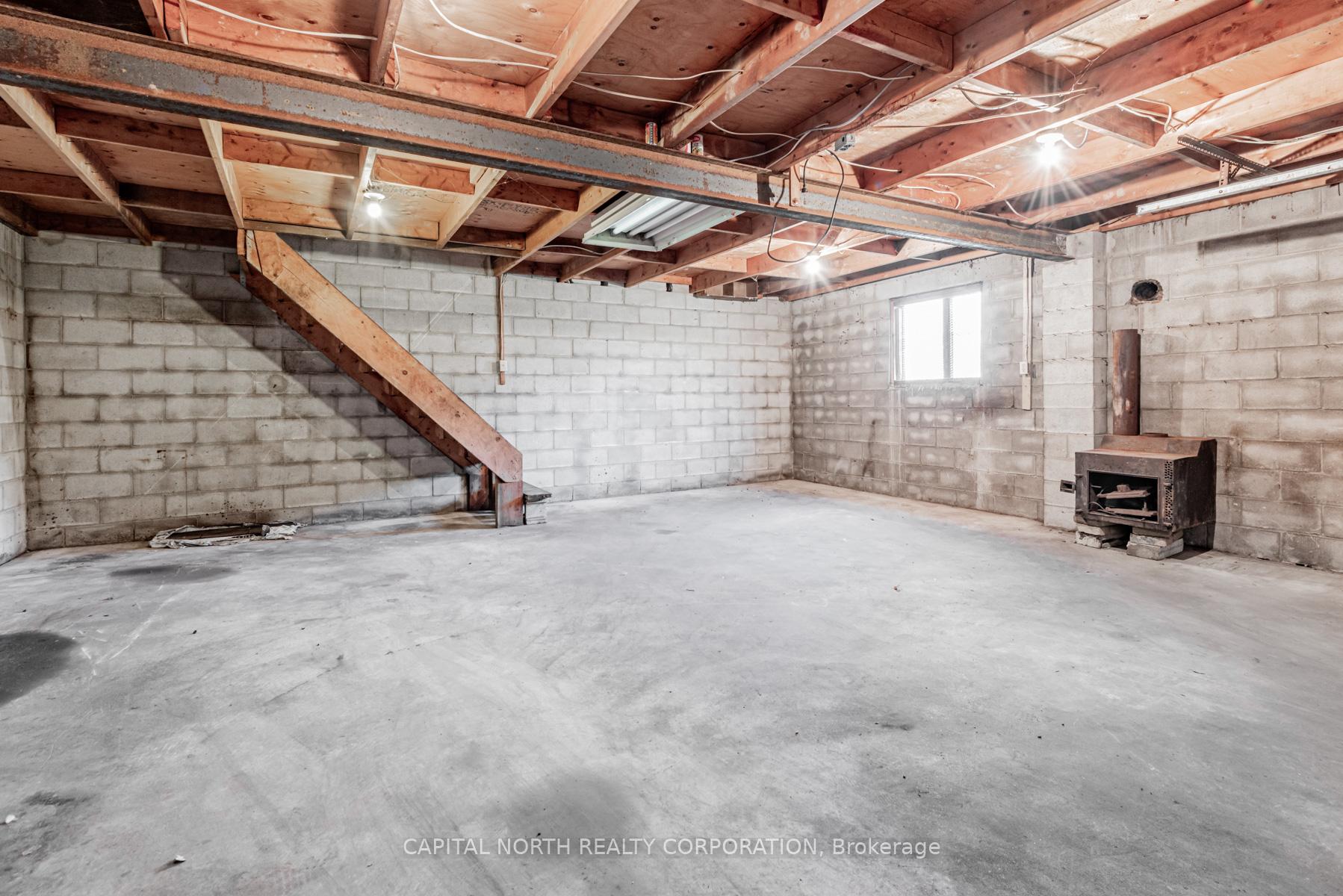 Photo 36 of 154 Ranee Avenue, Toronto, Englemount-Lawrence — HOMEH