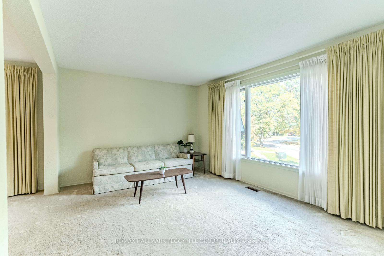 Photo 6 of 7 Aldergrove Circle, Barrie, Cundles East — HOMEH