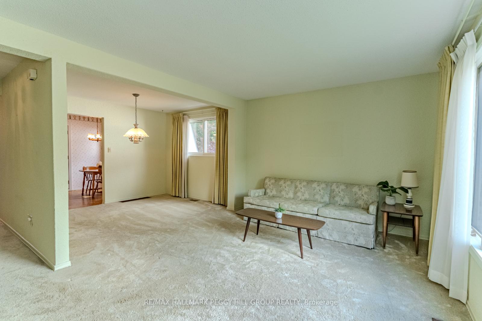 Photo 4 of 7 Aldergrove Circle, Barrie, Cundles East — HOMEH
