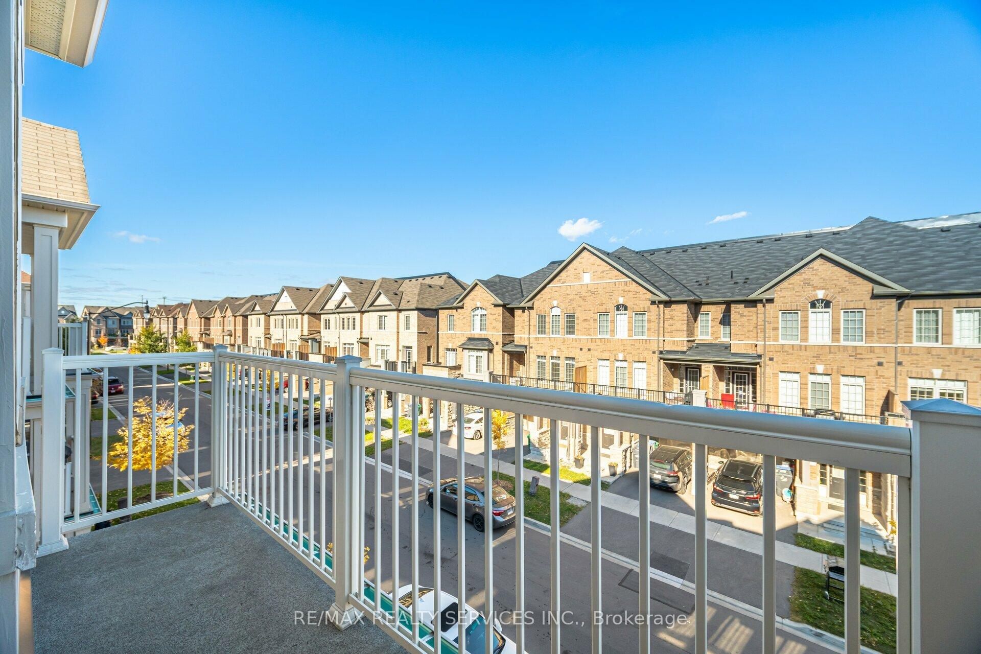 Photo 31 of 8 Haymarket Drive, Brampton, Northwest Brampton — HOMEH