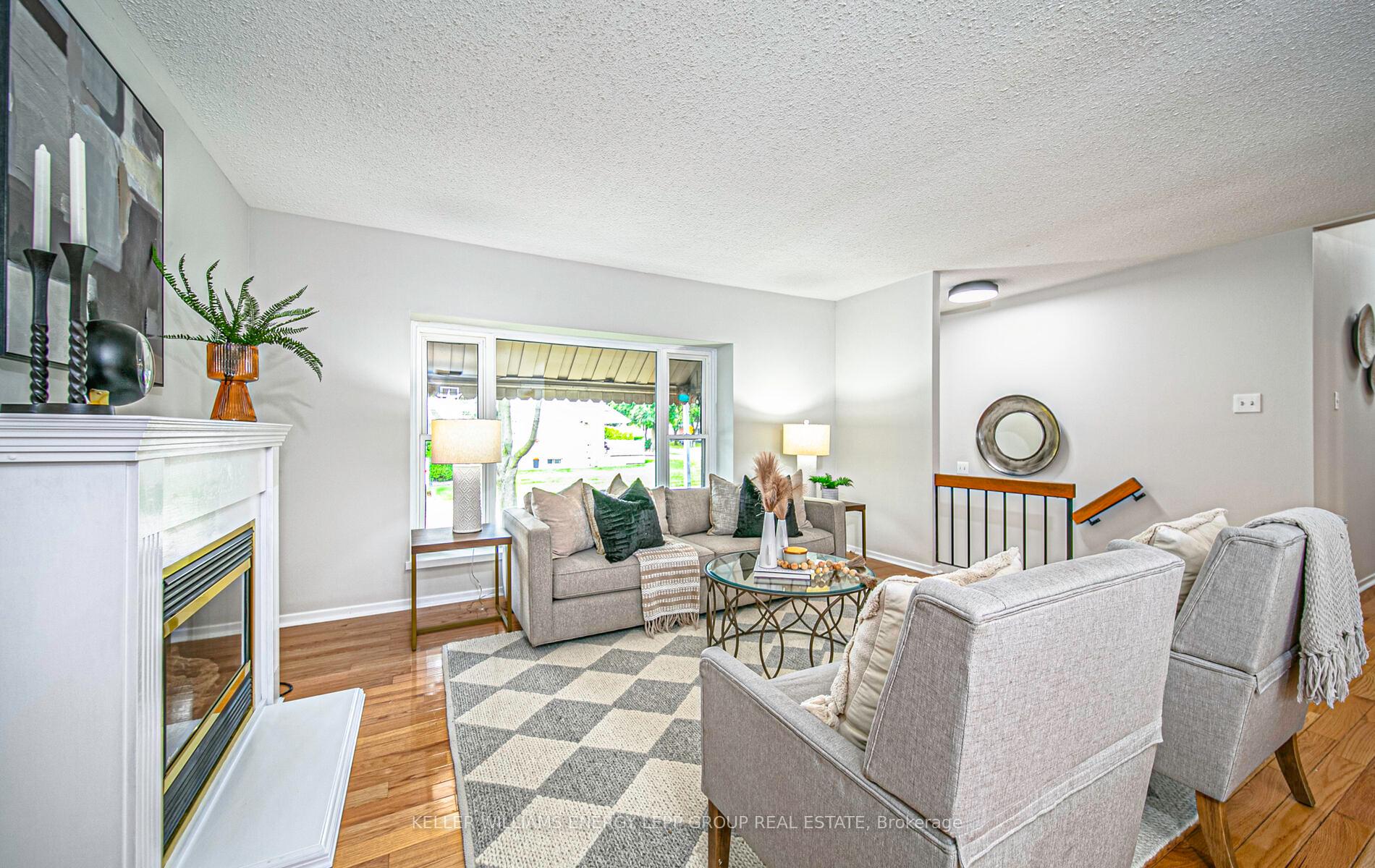 Photo 3 of 29 Michael Boulevard, Whitby, Lynde Creek — HOMEH