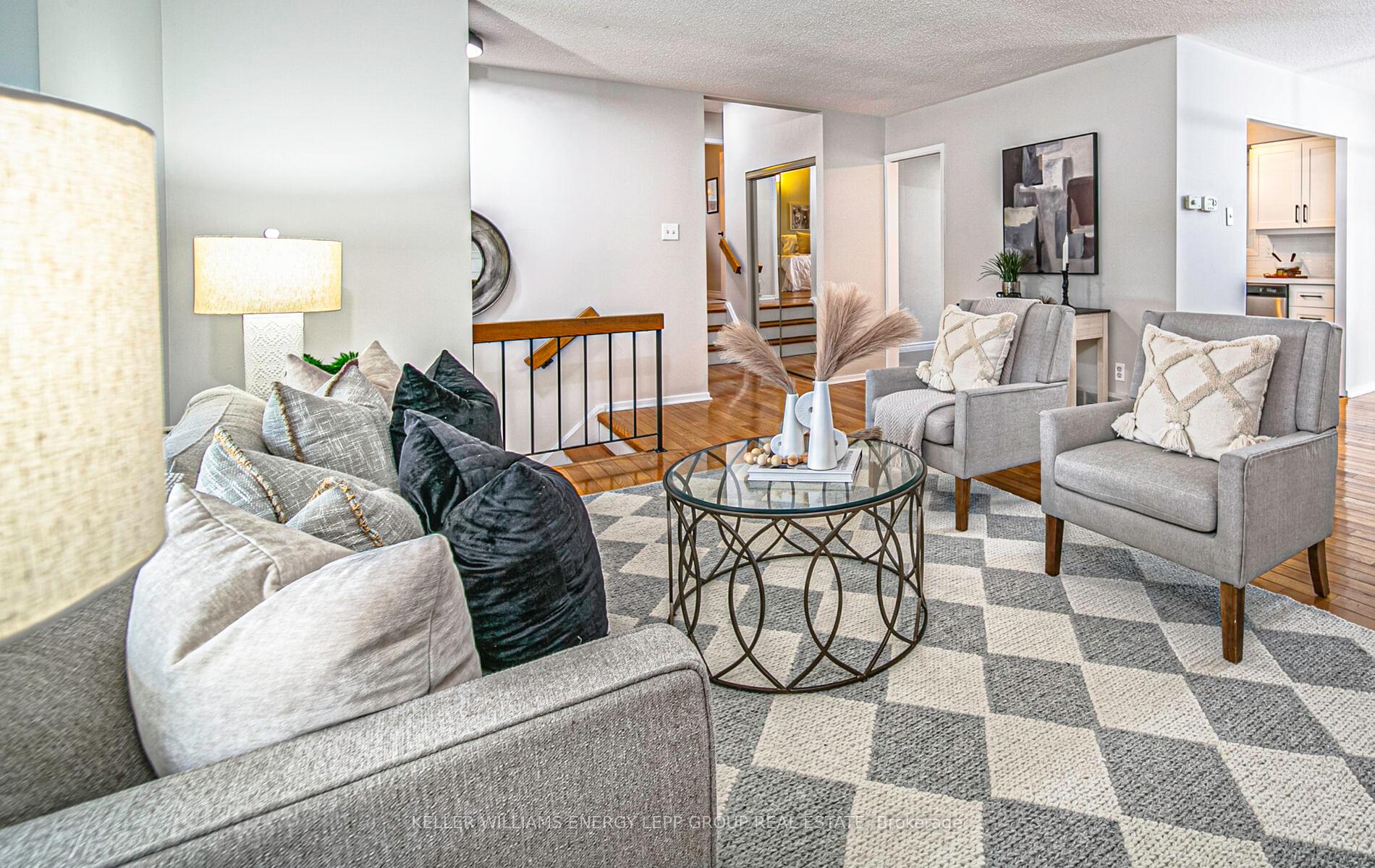 Photo 4 of 29 Michael Boulevard, Whitby, Lynde Creek — HOMEH