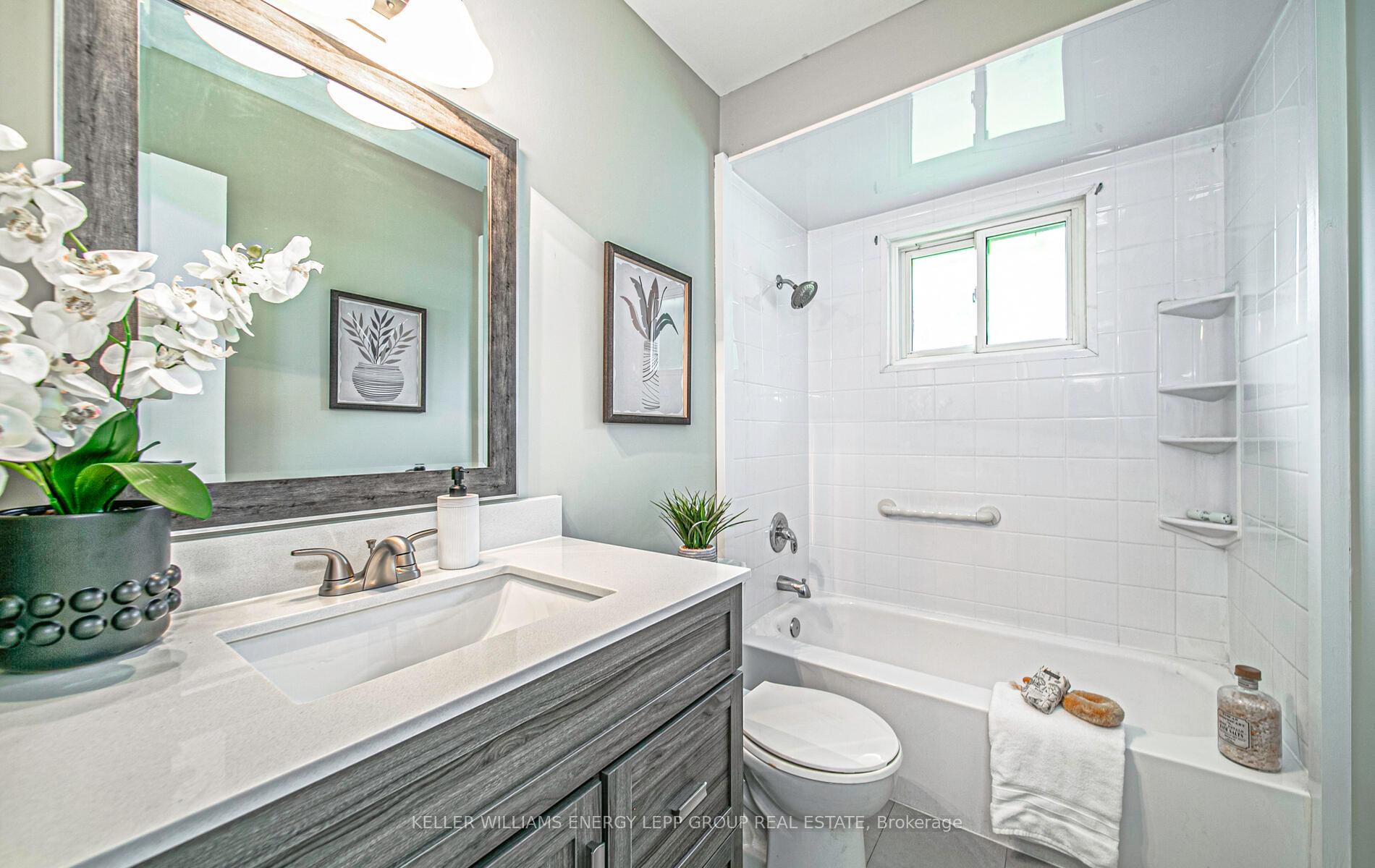 Photo 17 of 29 Michael Boulevard, Whitby, Lynde Creek — HOMEH