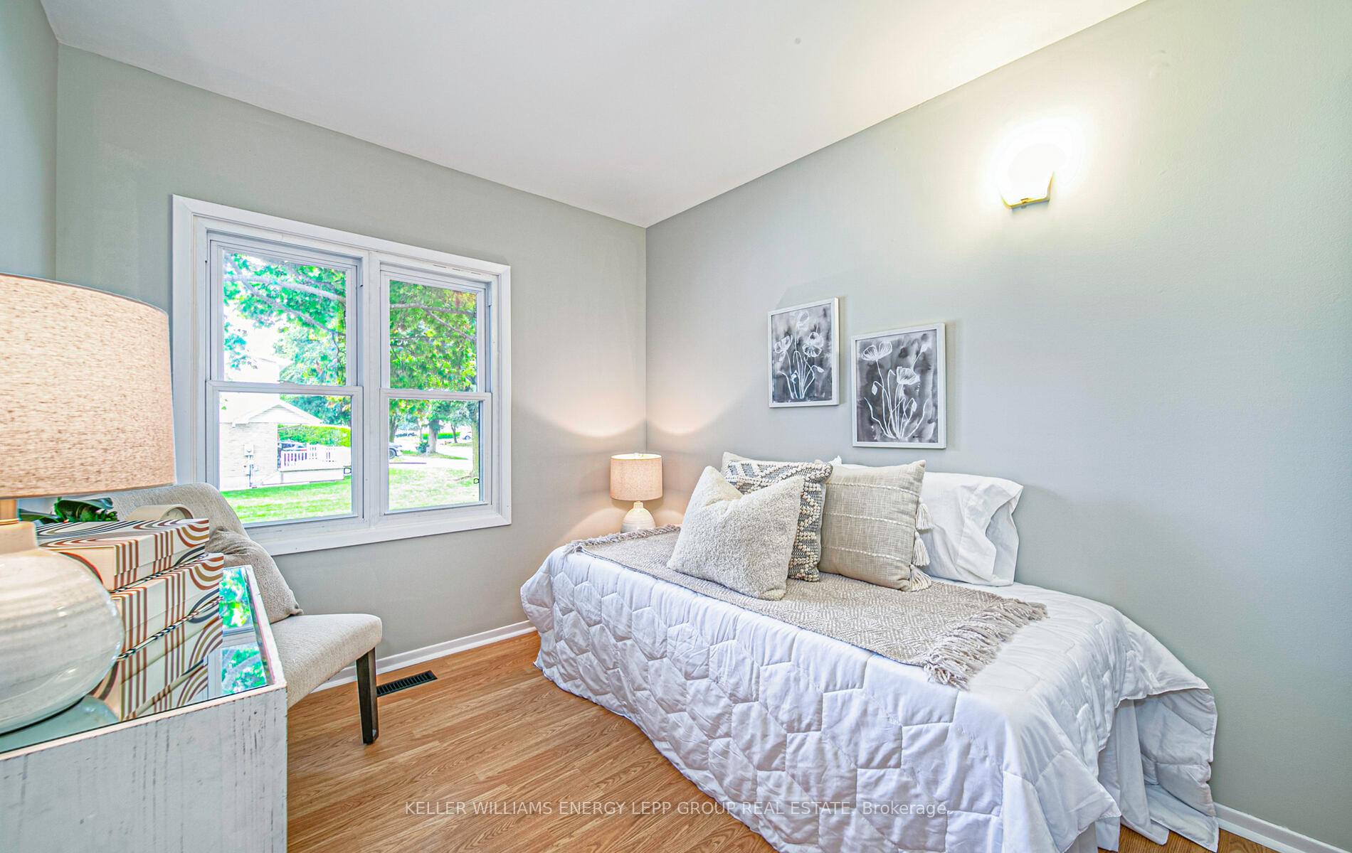 Photo 14 of 29 Michael Boulevard, Whitby, Lynde Creek — HOMEH