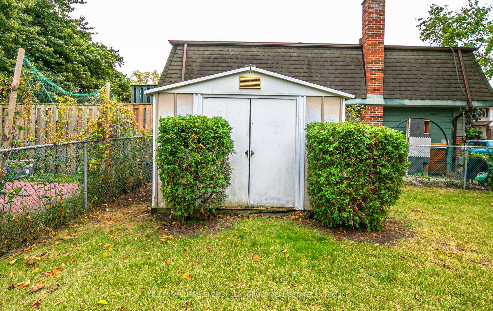 Photo 23 of 29 Michael Boulevard, Whitby, Lynde Creek — HOMEH