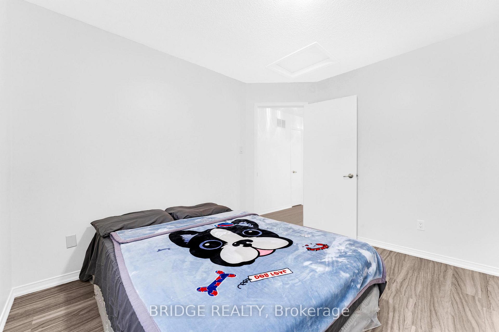 Photo 23 of 61 D'Aubigny Road W, Brantford, West Brant — HOMEH