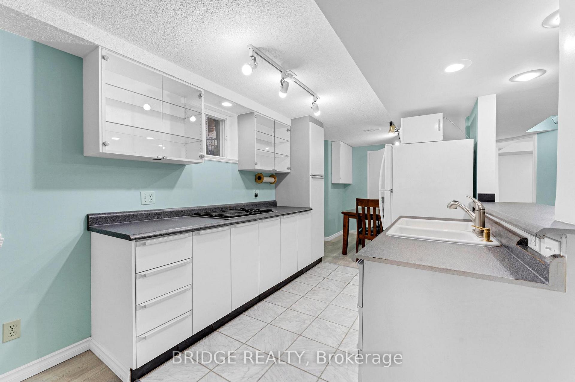 Photo 20 of 61 D'Aubigny Road W, Brantford, West Brant — HOMEH