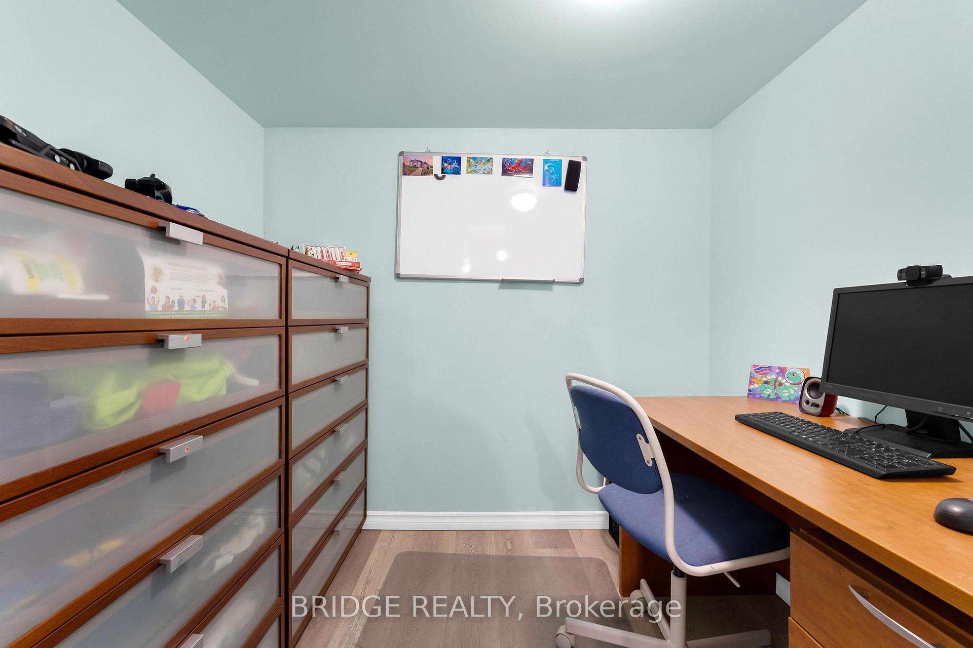 Photo 28 of 61 D'Aubigny Road W, Brantford, West Brant — HOMEH