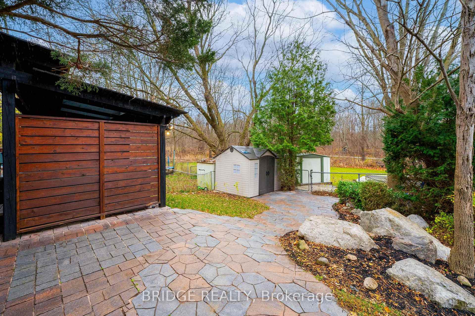 Photo 33 of 61 D'Aubigny Road W, Brantford, West Brant — HOMEH