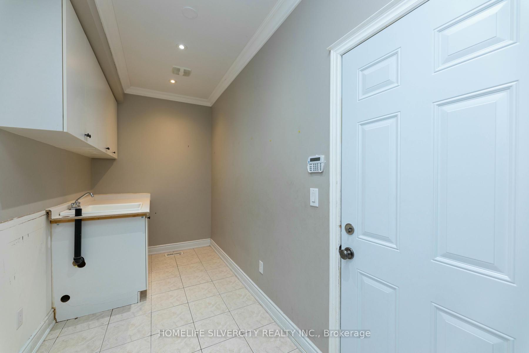 Photo 22 of 46 Eaglesprings Crescent, Brampton, Bram East — HOMEH