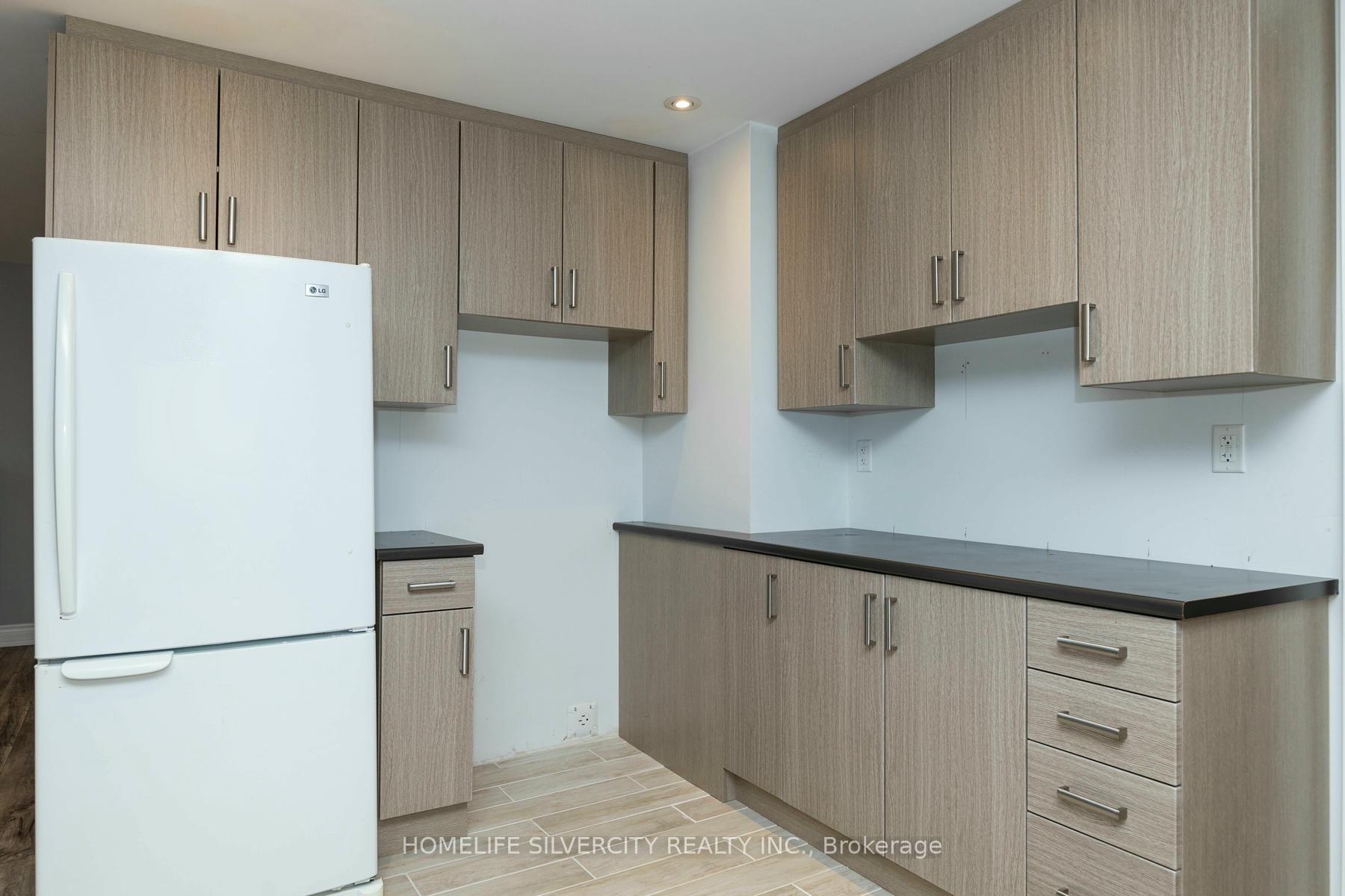 Photo 23 of 46 Eaglesprings Crescent, Brampton, Bram East — HOMEH