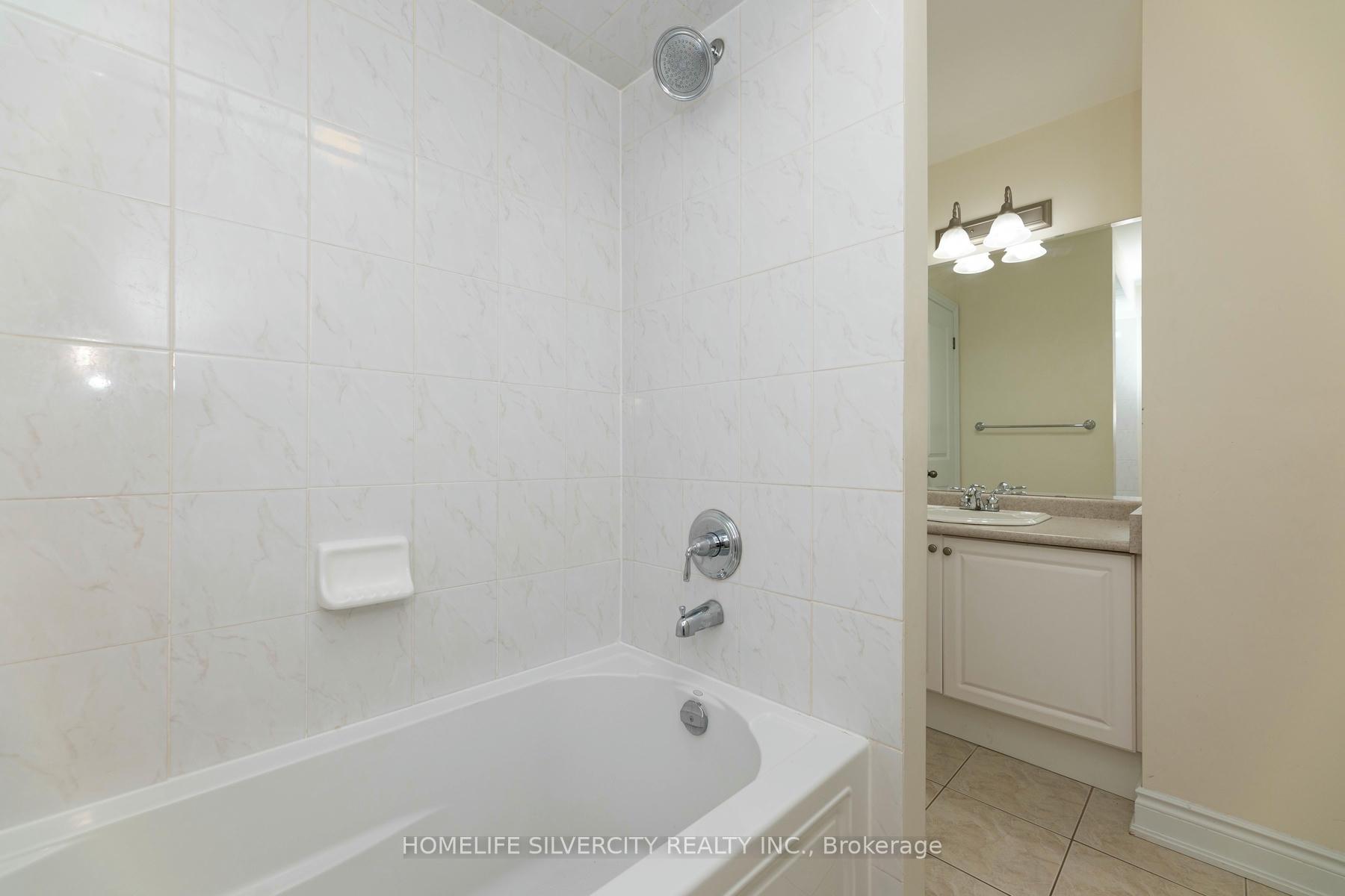Photo 33 of 46 Eaglesprings Crescent, Brampton, Bram East — HOMEH