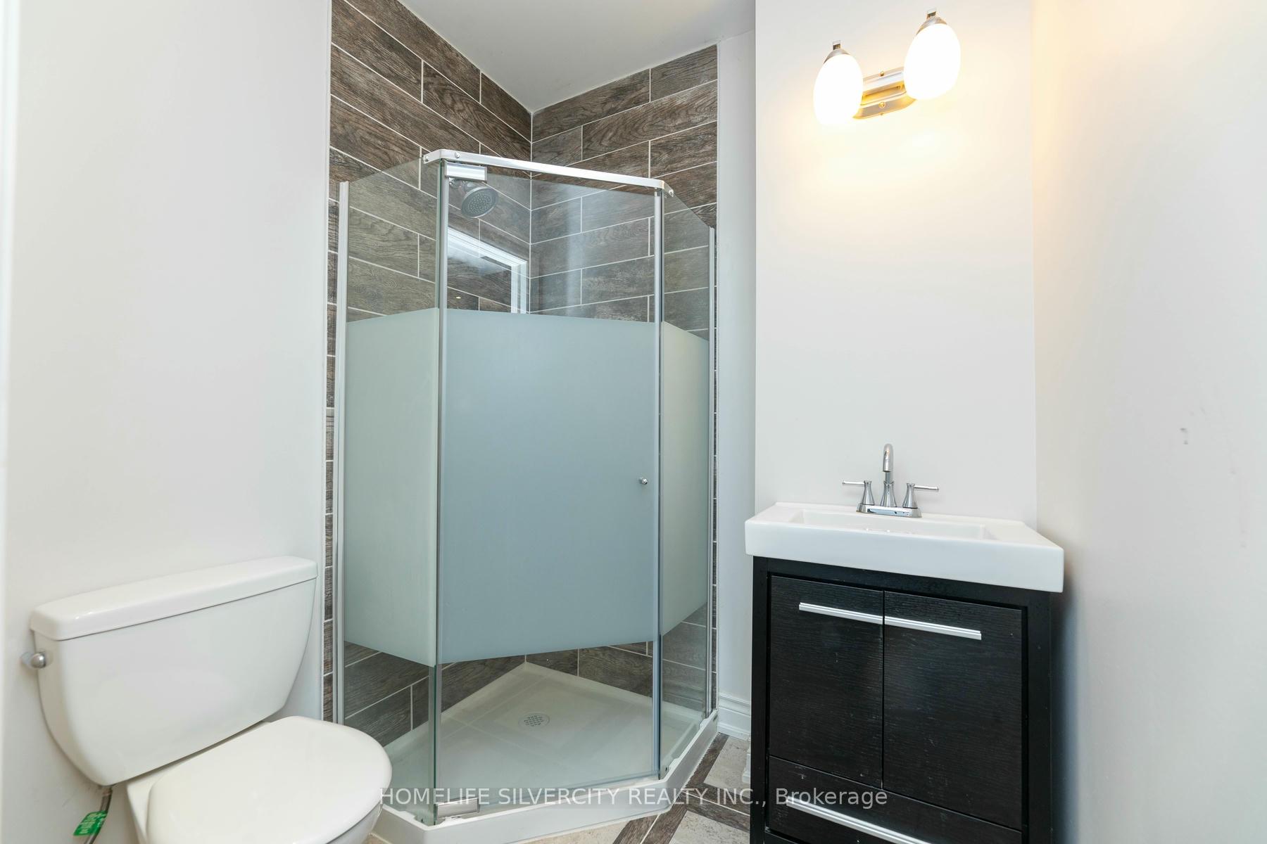 Photo 40 of 46 Eaglesprings Crescent, Brampton, Bram East — HOMEH