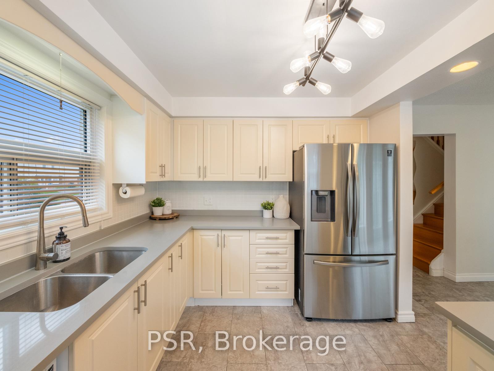 Photo 16 of 1158 Venus Crescent, Oshawa, Lakeview — HOMEH