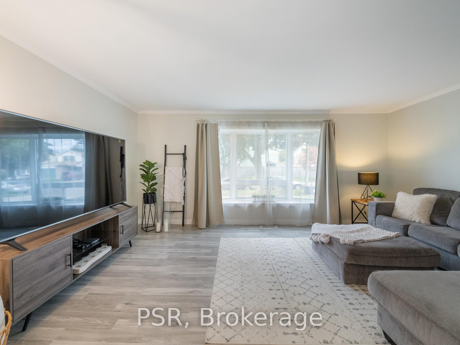 Photo 12 of 1158 Venus Crescent, Oshawa, Lakeview — HOMEH