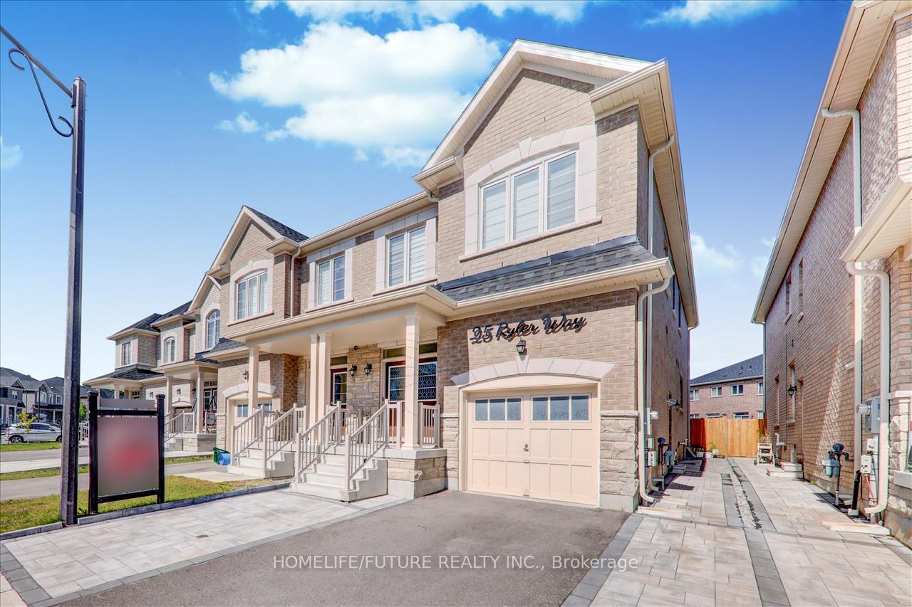 Photo 2 of 25 Ryler Way, Markham, Cedarwood — HOMEH
