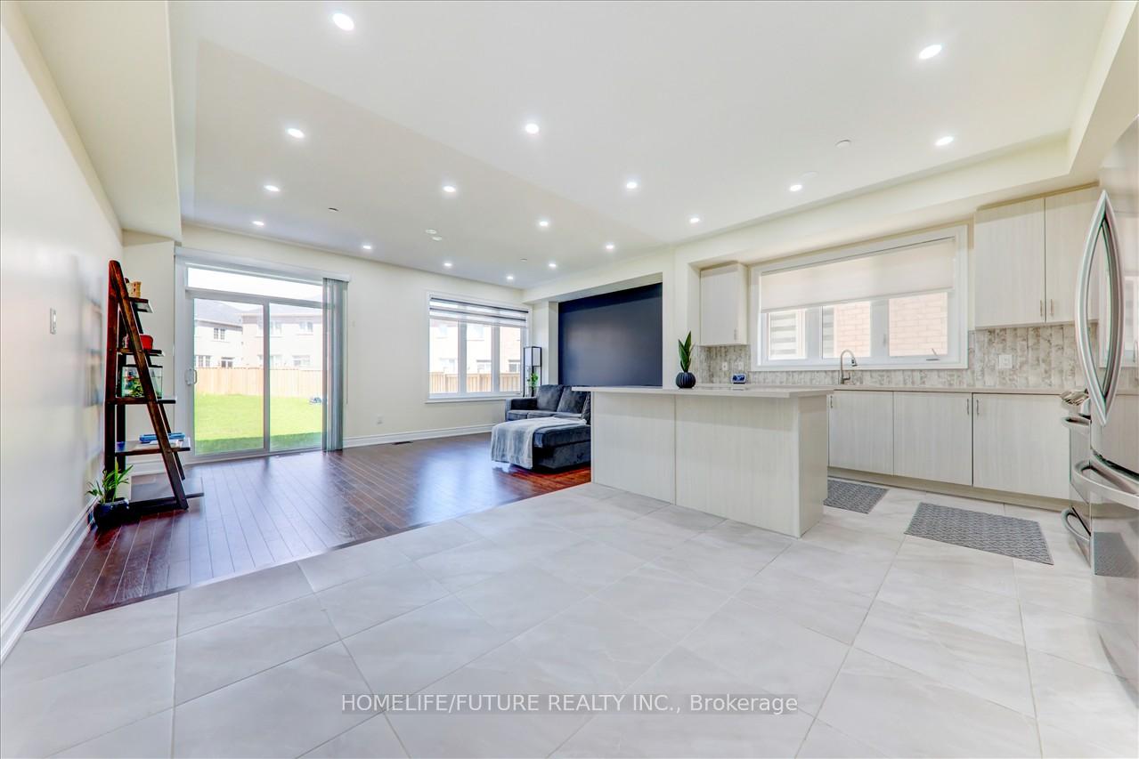 Photo 19 of 25 Ryler Way, Markham, Cedarwood — HOMEH