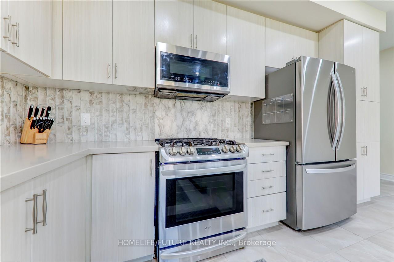Photo 13 of 25 Ryler Way, Markham, Cedarwood — HOMEH