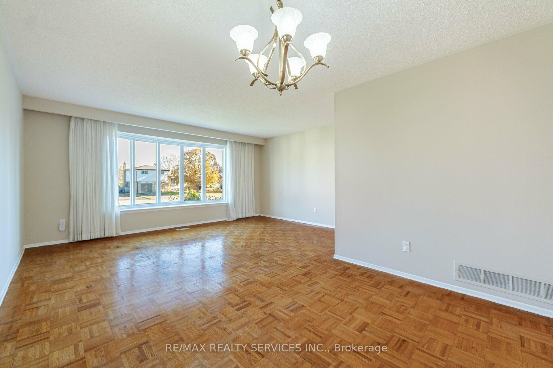 Photo 11 of 24 Grassington Court, Brampton, Northgate — HOMEH
