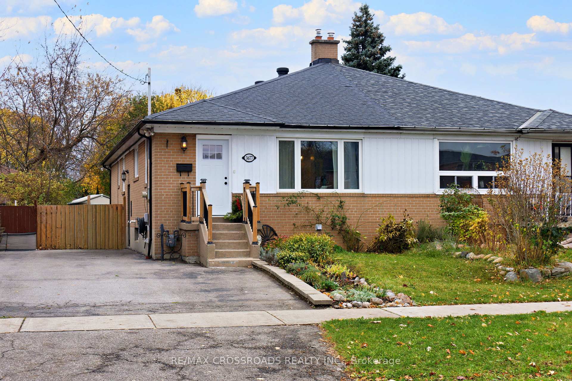 Photo 1 of 3677 St Clair Avenue, Scarborough, Cliffcrest — HOMEH
