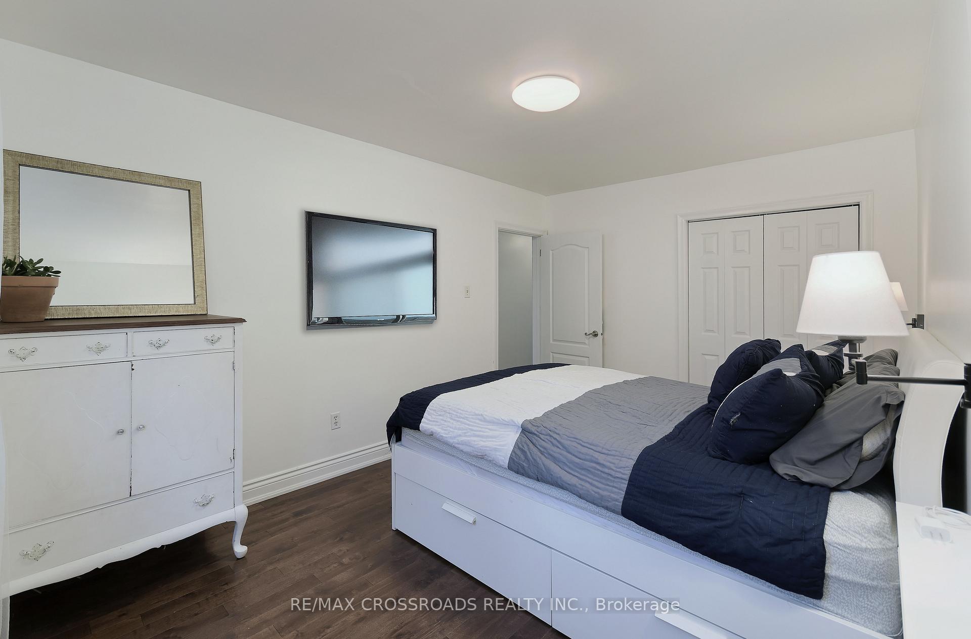 Photo 8 of 3677 St Clair Avenue, Scarborough, Cliffcrest — HOMEH