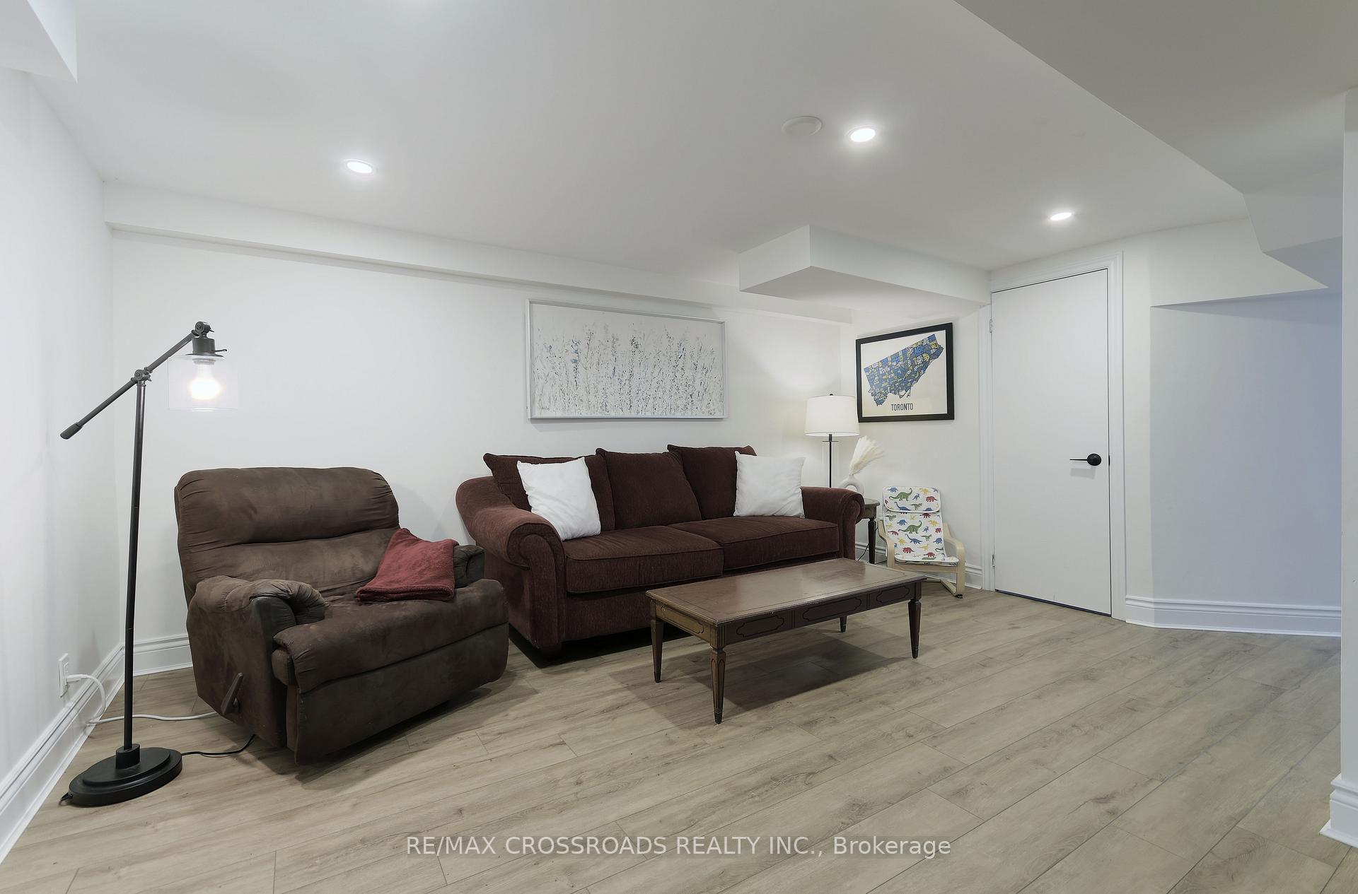 Photo 16 of 3677 St Clair Avenue, Scarborough, Cliffcrest — HOMEH