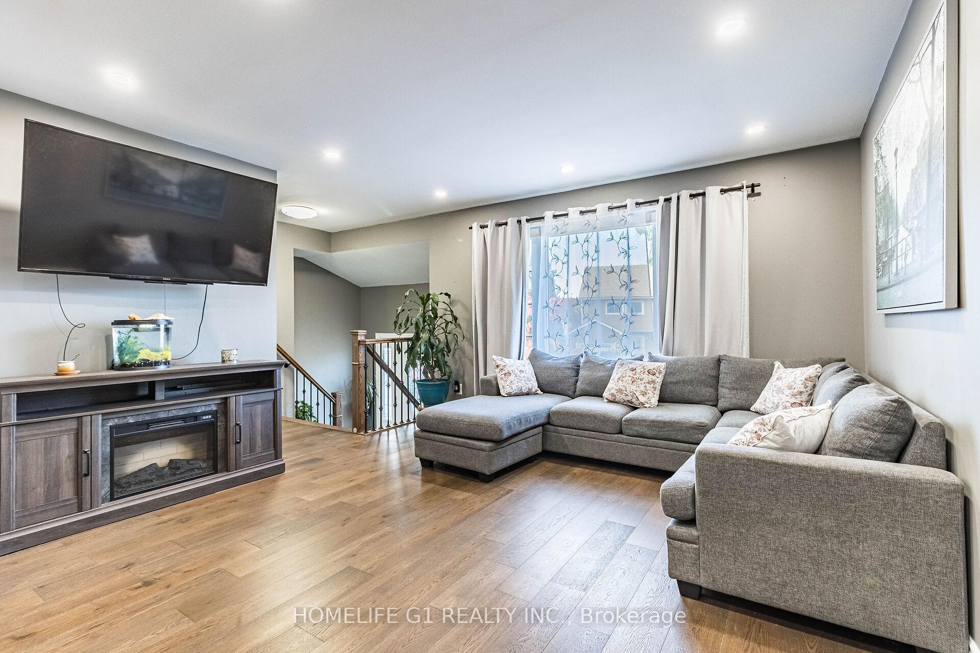 Photo 11 of 86 Primrose Crescent, Brampton, Heart Lake — HOMEH