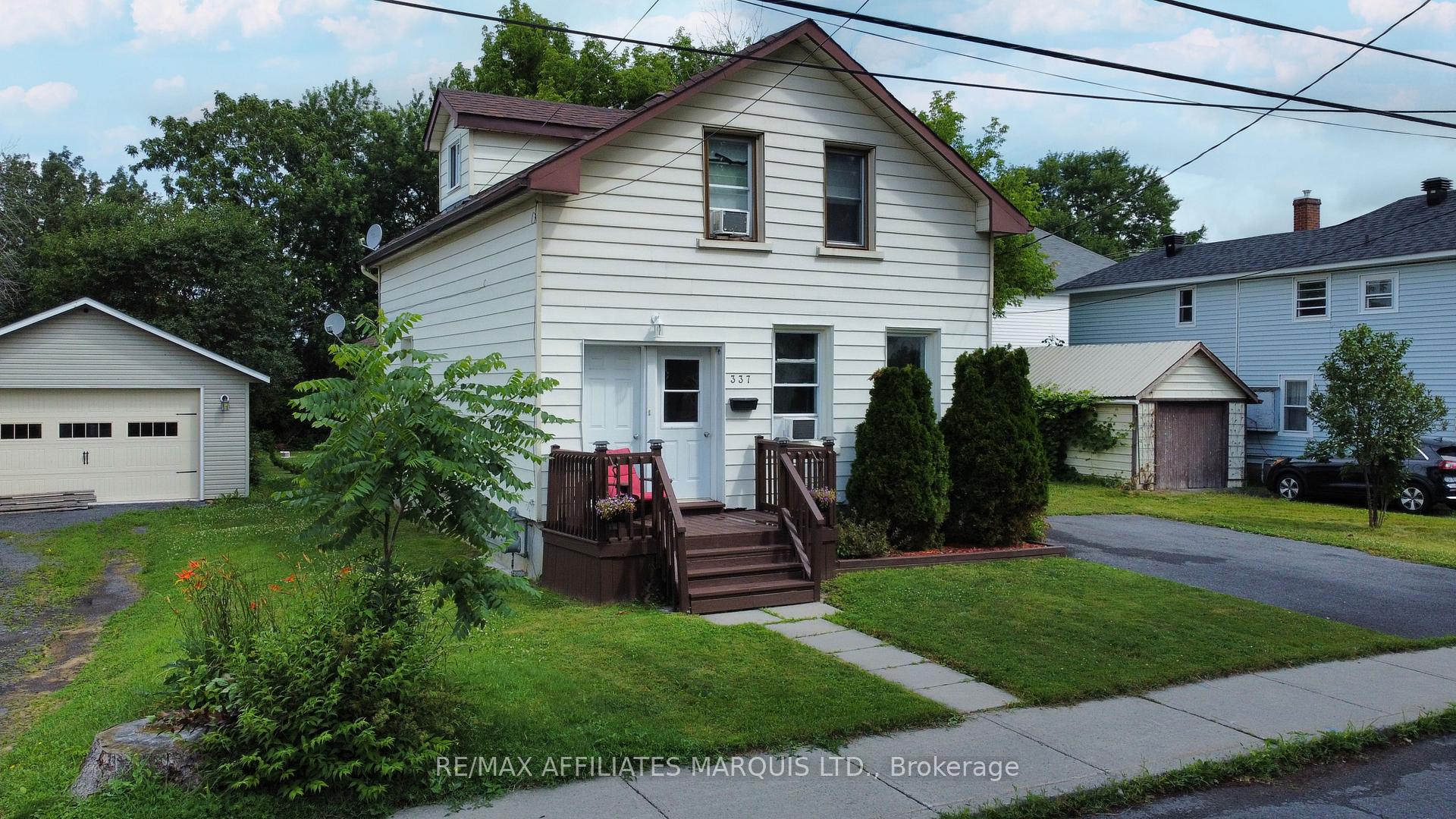 Photo 2 of 337 Sixth Street E, Cornwall — HOMEH