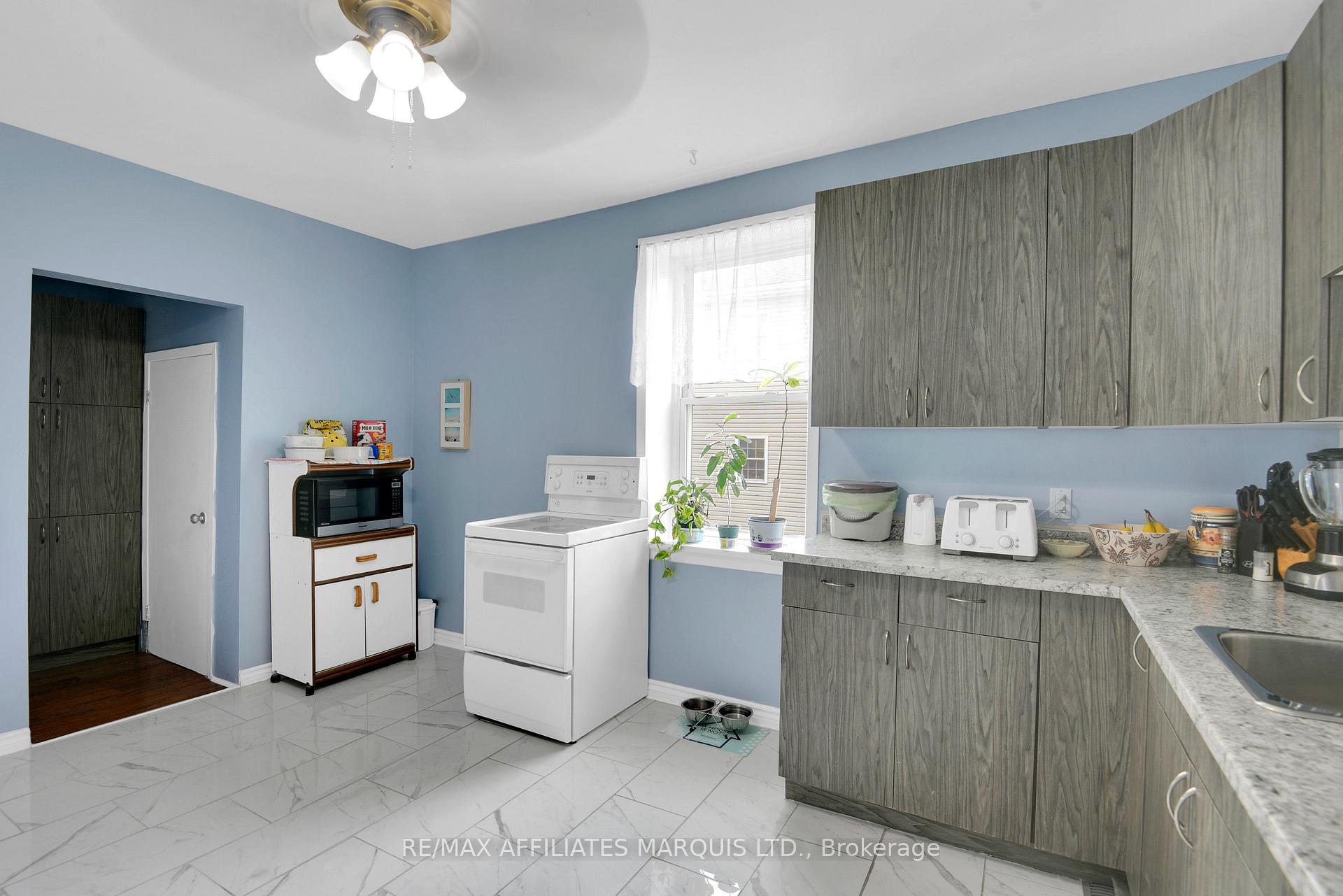 Photo 8 of 337 Sixth Street E, Cornwall — HOMEH