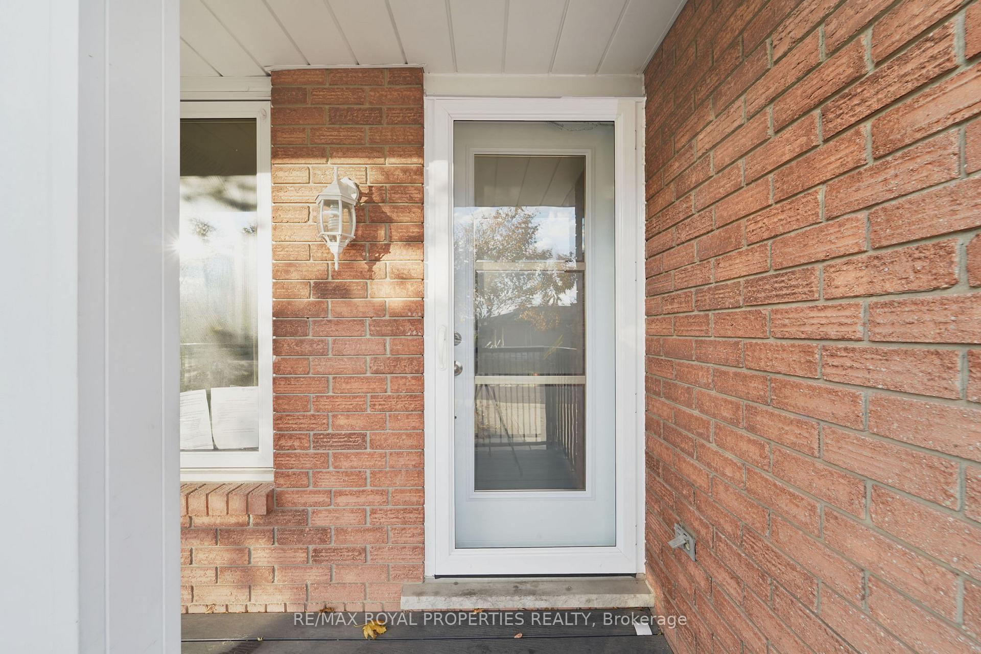 Photo 2 of 1 Halam Avenue, Hamilton, Burkholme — HOMEH