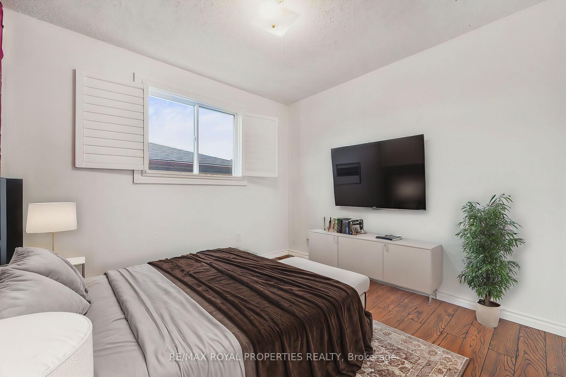 Photo 24 of 1 Halam Avenue, Hamilton, Burkholme — HOMEH