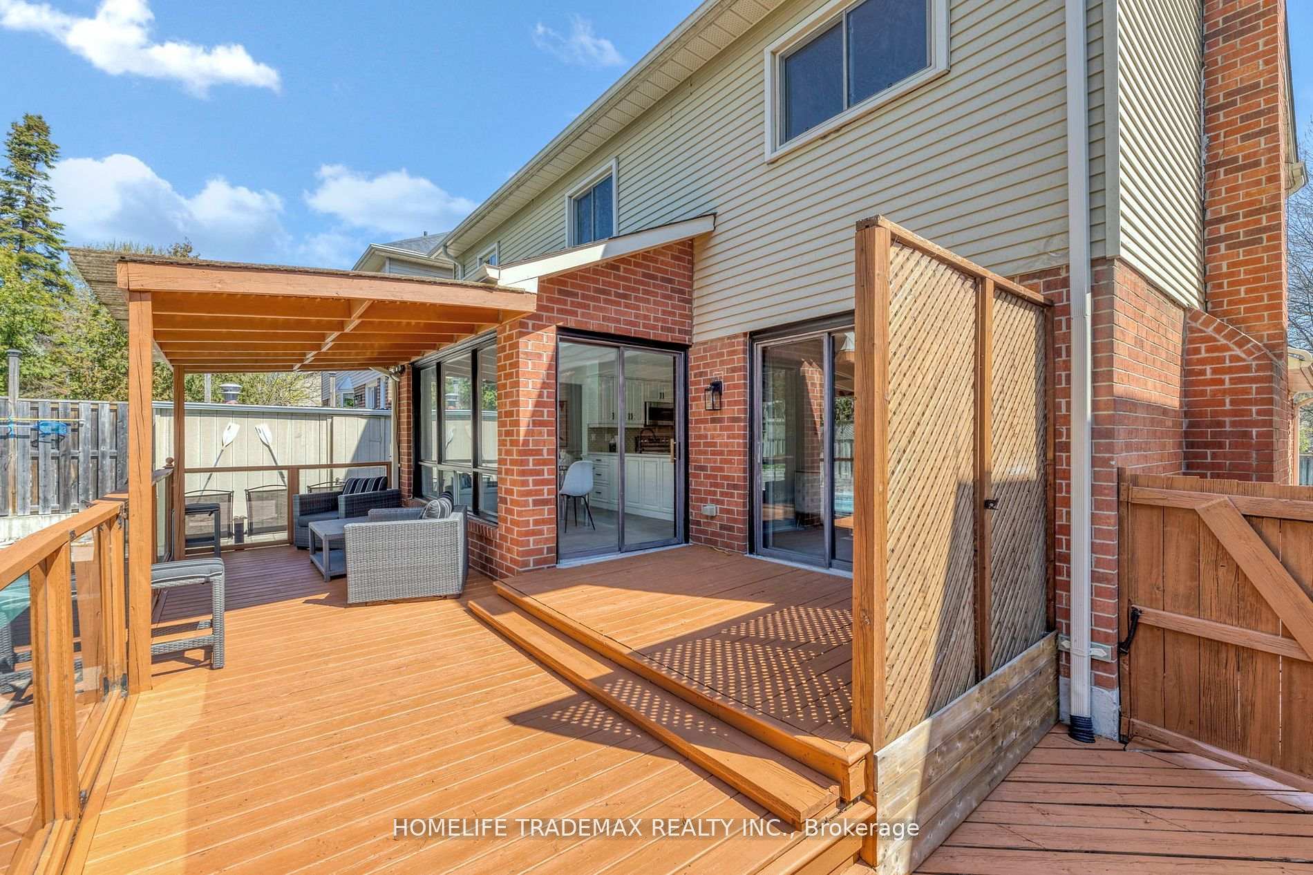 Photo 8 of 1184 Pebblestone Crescent, Pickering, Liverpool — HOMEH