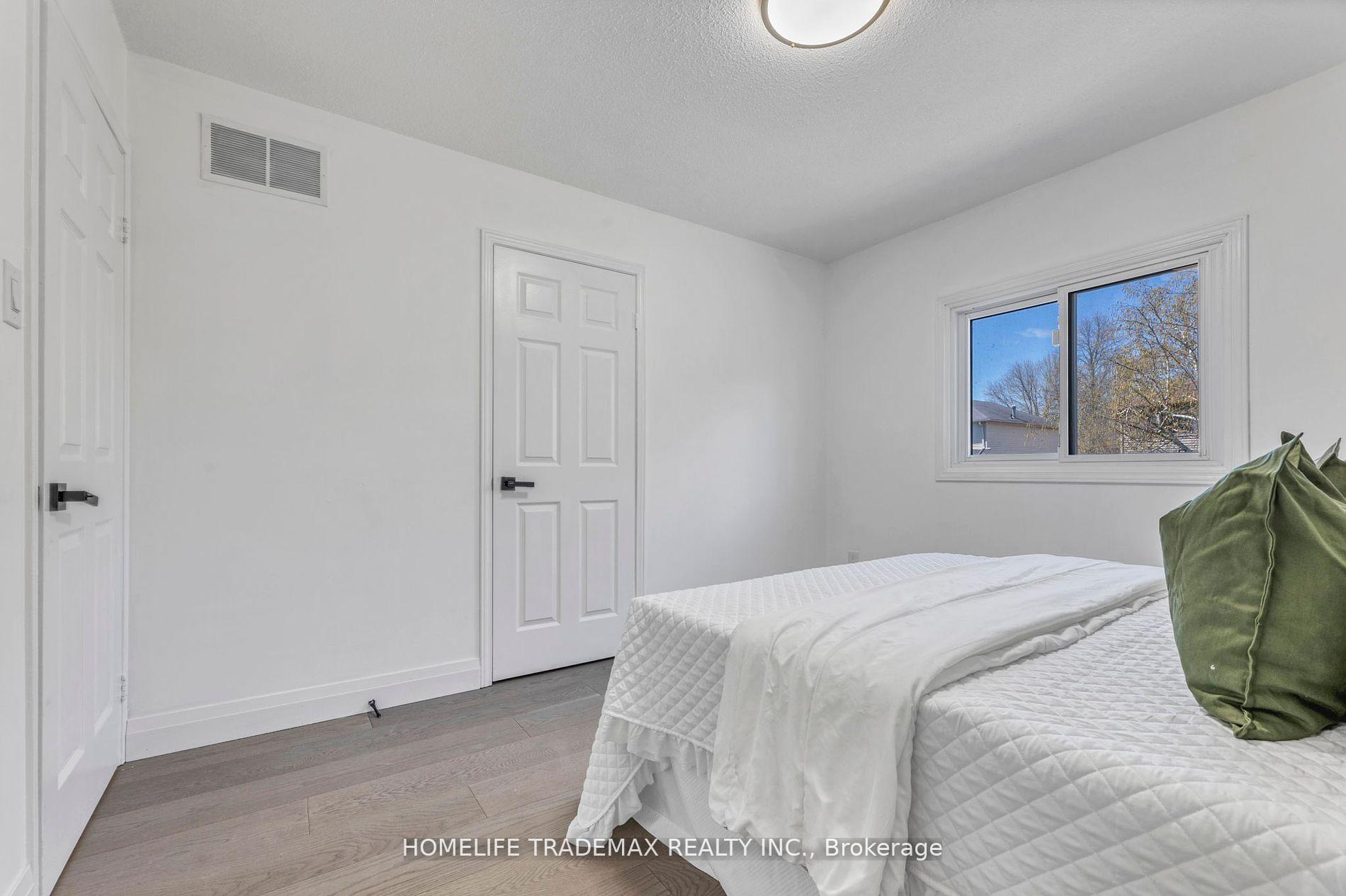 Photo 17 of 1184 Pebblestone Crescent, Pickering, Liverpool — HOMEH