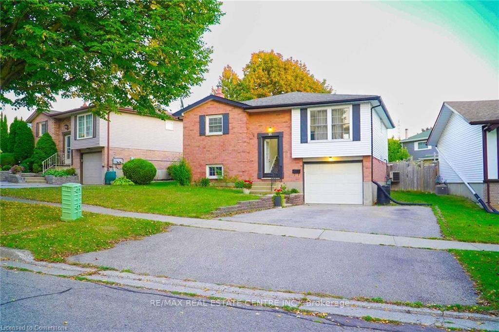 Photo 1 of 11 Wheatfield Crescent, Kitchener — HOMEH
