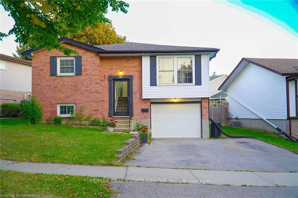 Photo 2 of 11 Wheatfield Crescent, Kitchener — HOMEH