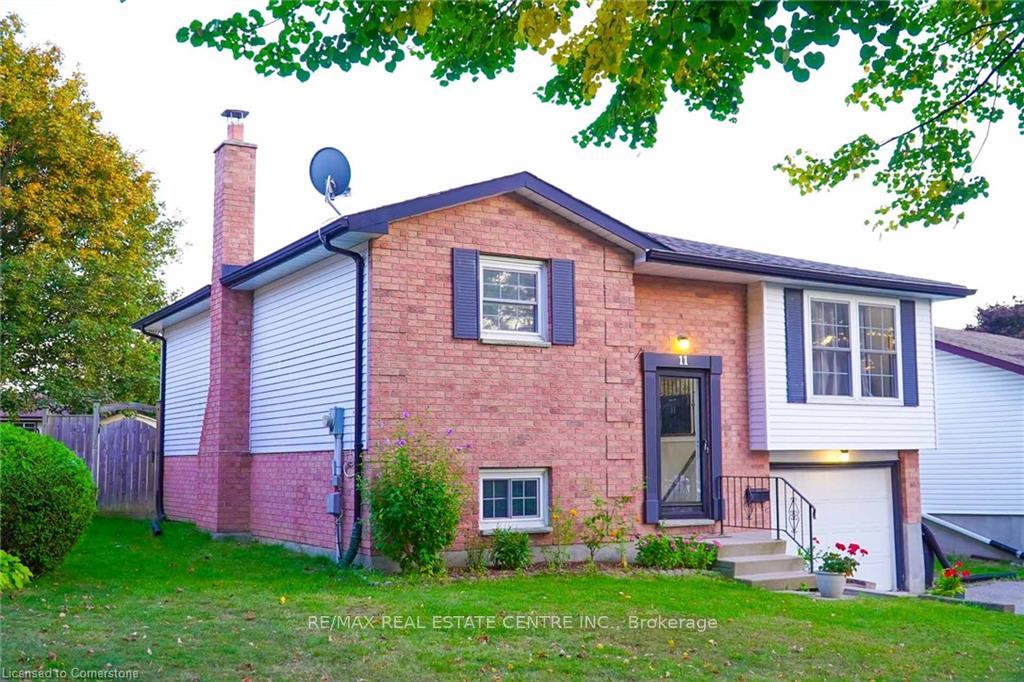 Photo 5 of 11 Wheatfield Crescent, Kitchener — HOMEH