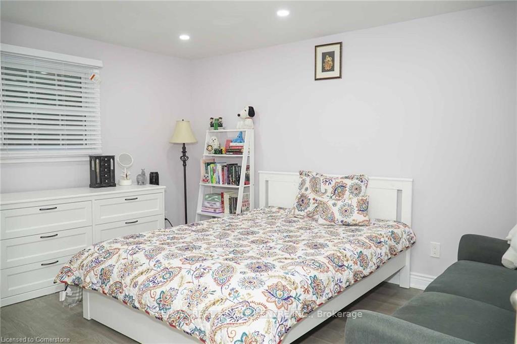 Photo 17 of 11 Wheatfield Crescent, Kitchener — HOMEH
