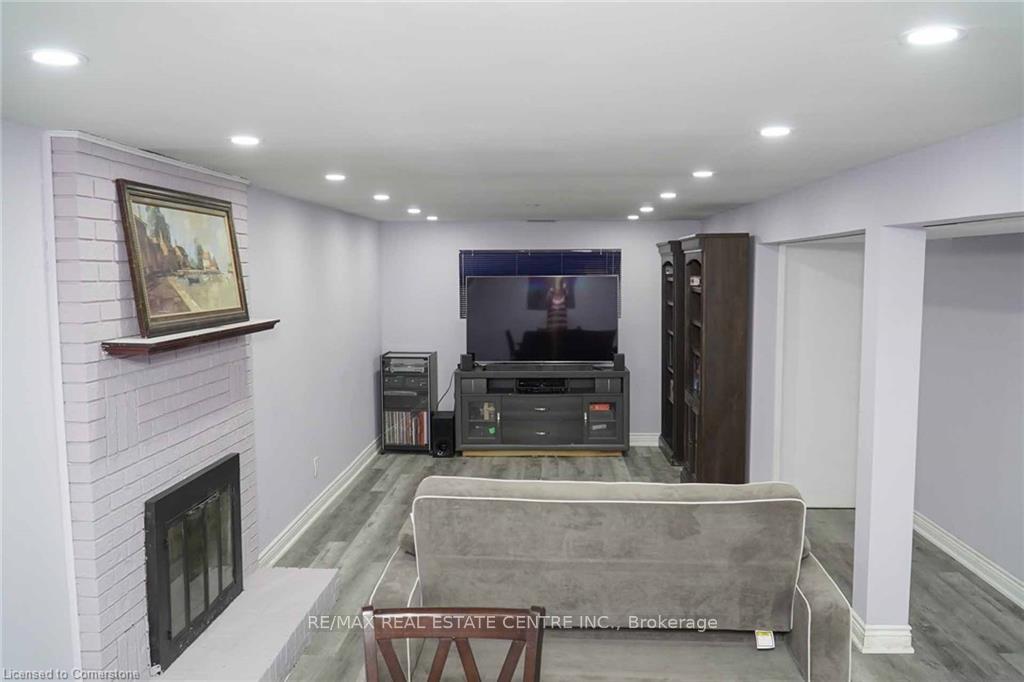 Photo 20 of 11 Wheatfield Crescent, Kitchener — HOMEH