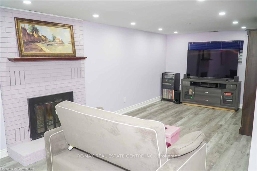 Photo 25 of 11 Wheatfield Crescent, Kitchener — HOMEH