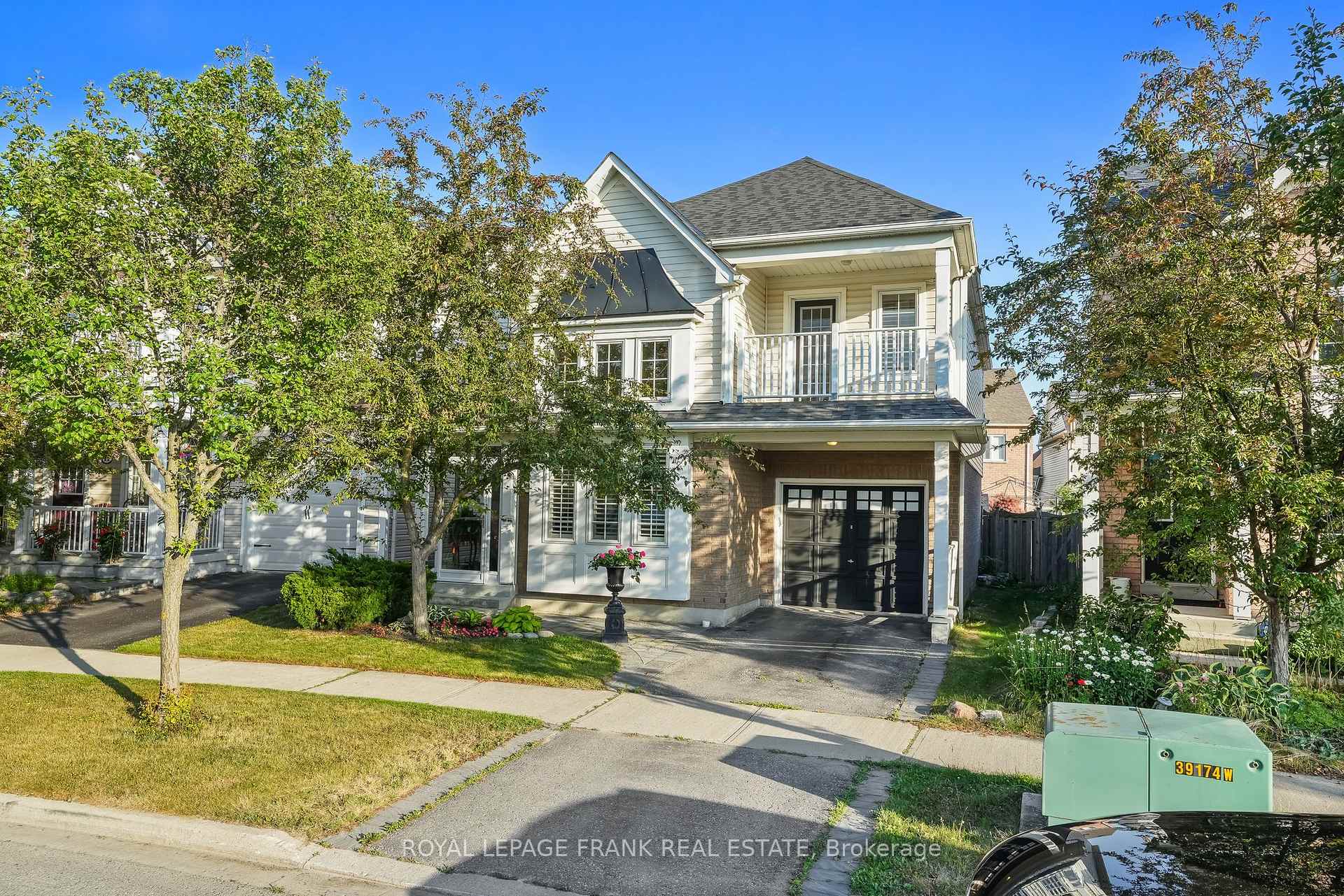 Photo 1 of 9 Holloway Drive, Ajax, South East — HOMEH