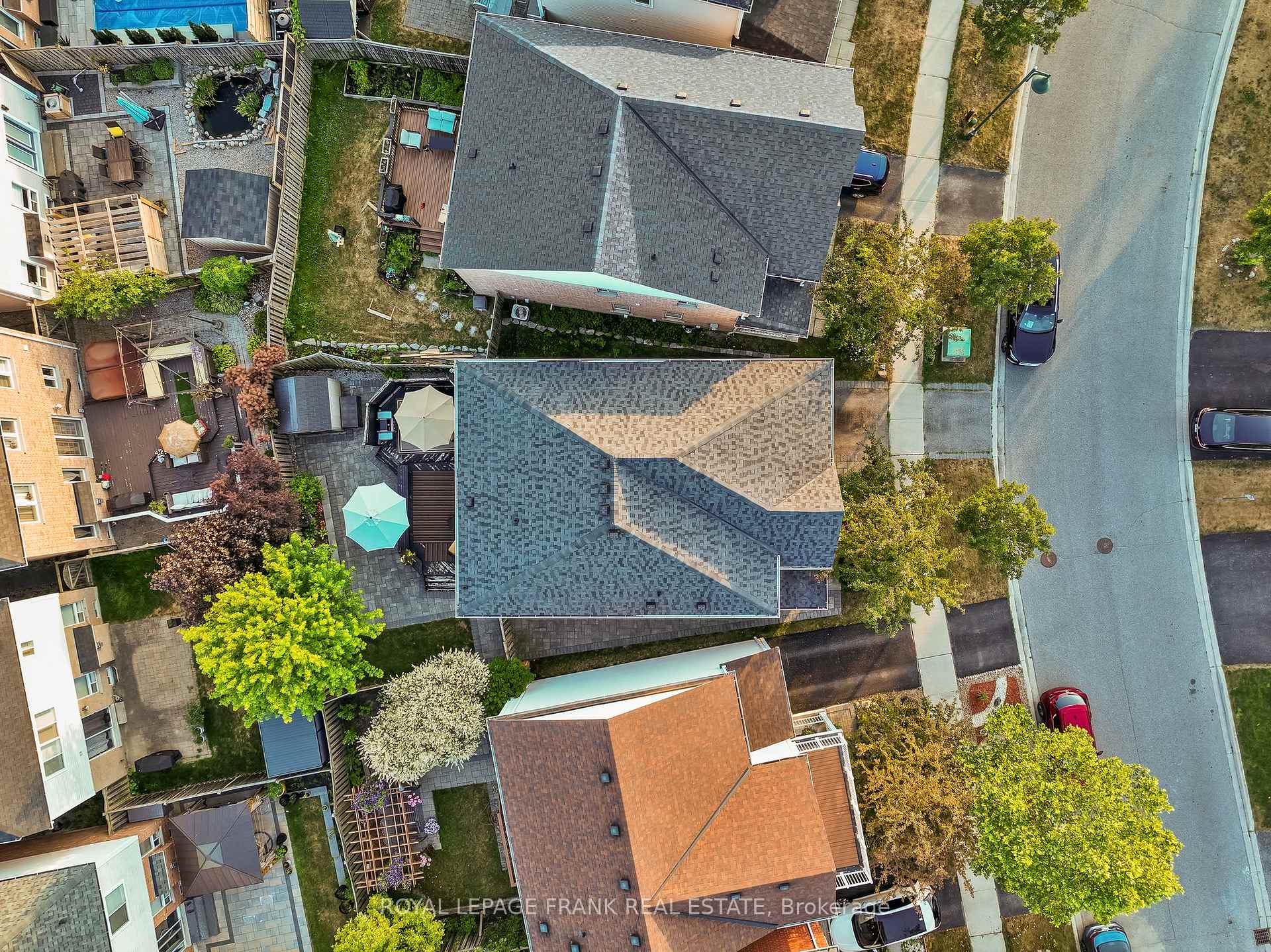 Photo 3 of 9 Holloway Drive, Ajax, South East — HOMEH