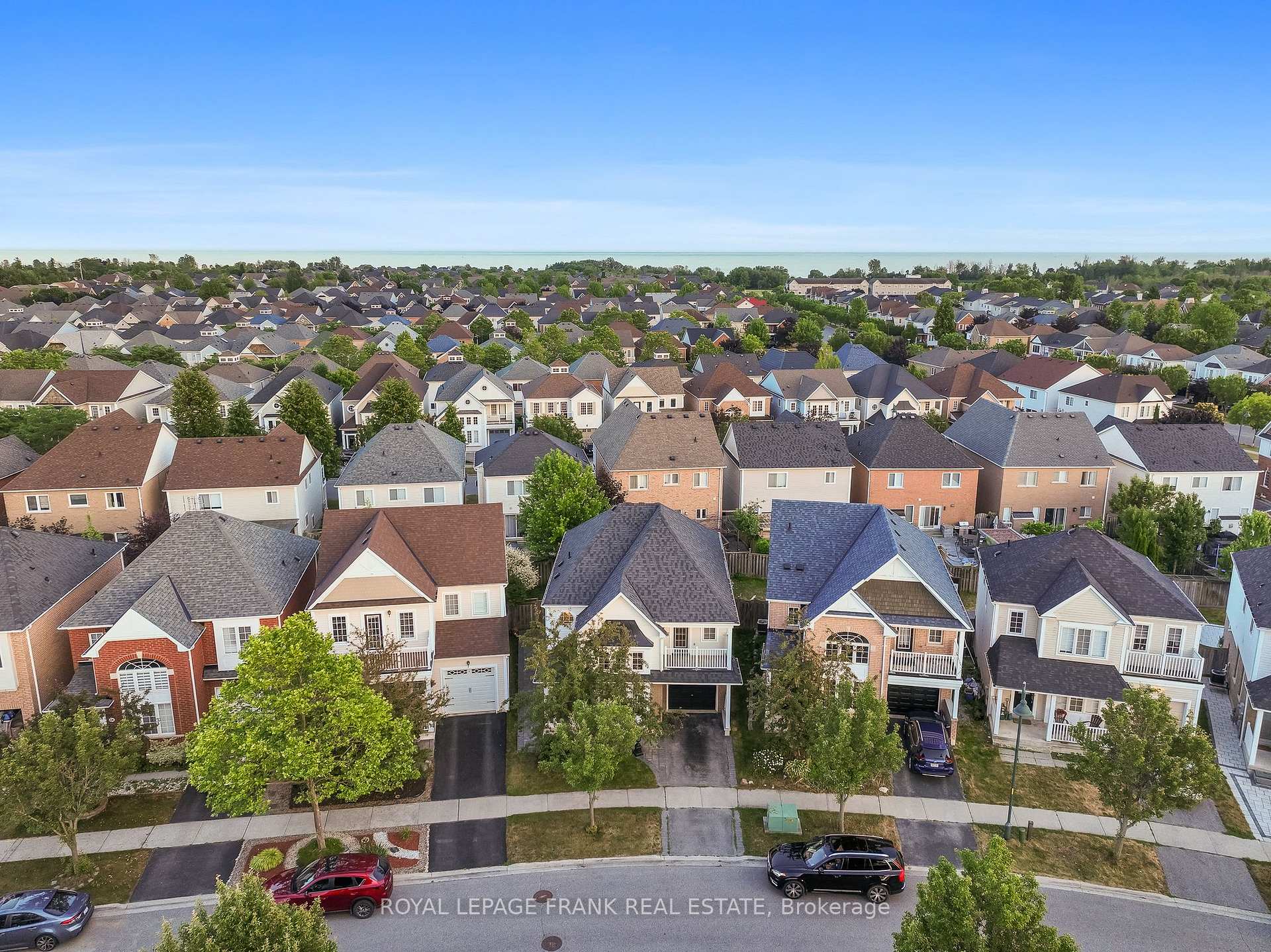 Photo 4 of 9 Holloway Drive, Ajax, South East — HOMEH